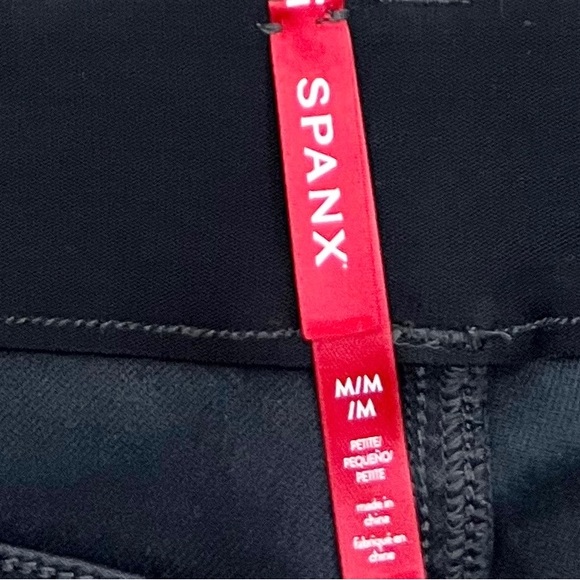 SPANX NWT Stretch Twill Cargo Ankle Pants in Grey - Picture 7 of 10